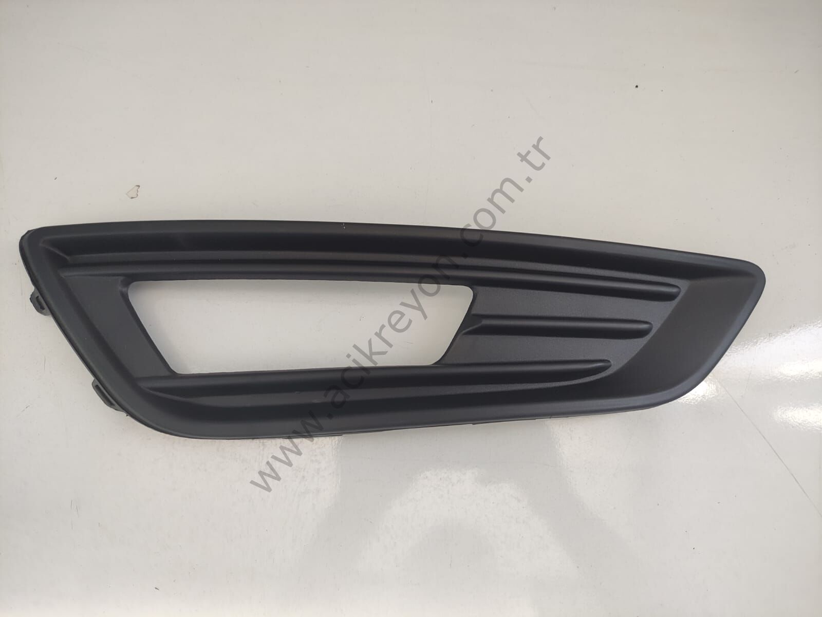 DP GROUP SİS LAMBASI KAPAK SAĞ F1EB15A298AA FORD FOCUS 2015-2019