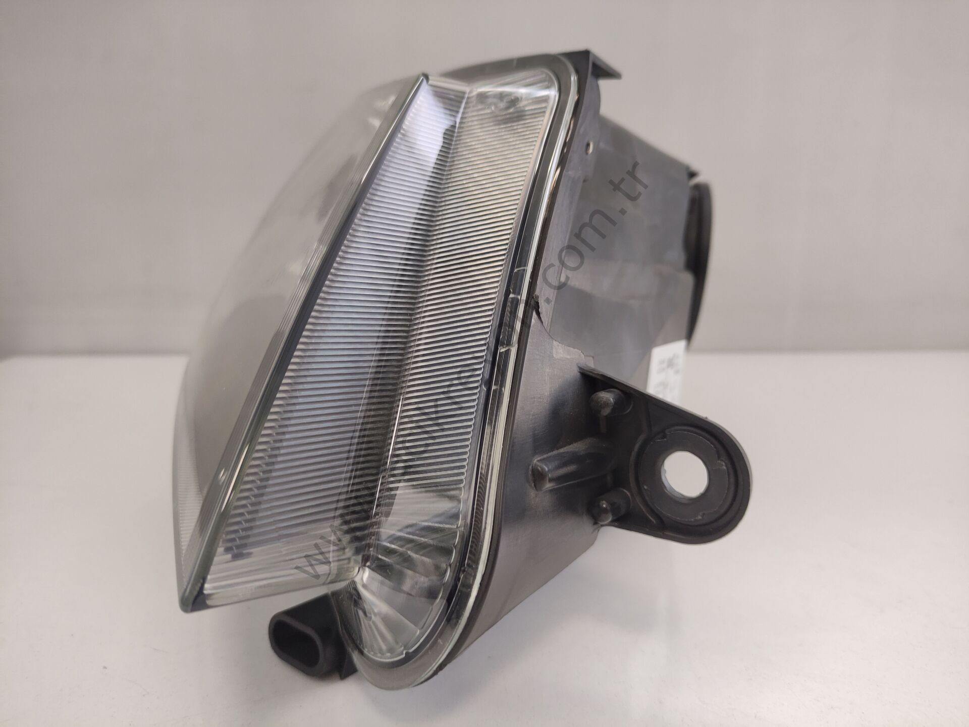 ORJİNAL SKODA FAR SAĞ 3T1941016F SUPERB III 2014> MERCEKLİ-FAR YIKAMALI