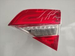 ORJİNAL SKODA STOP SAĞ İÇ LED’Lİ 3T5945094A SKODA SÜPERB 2013-2015