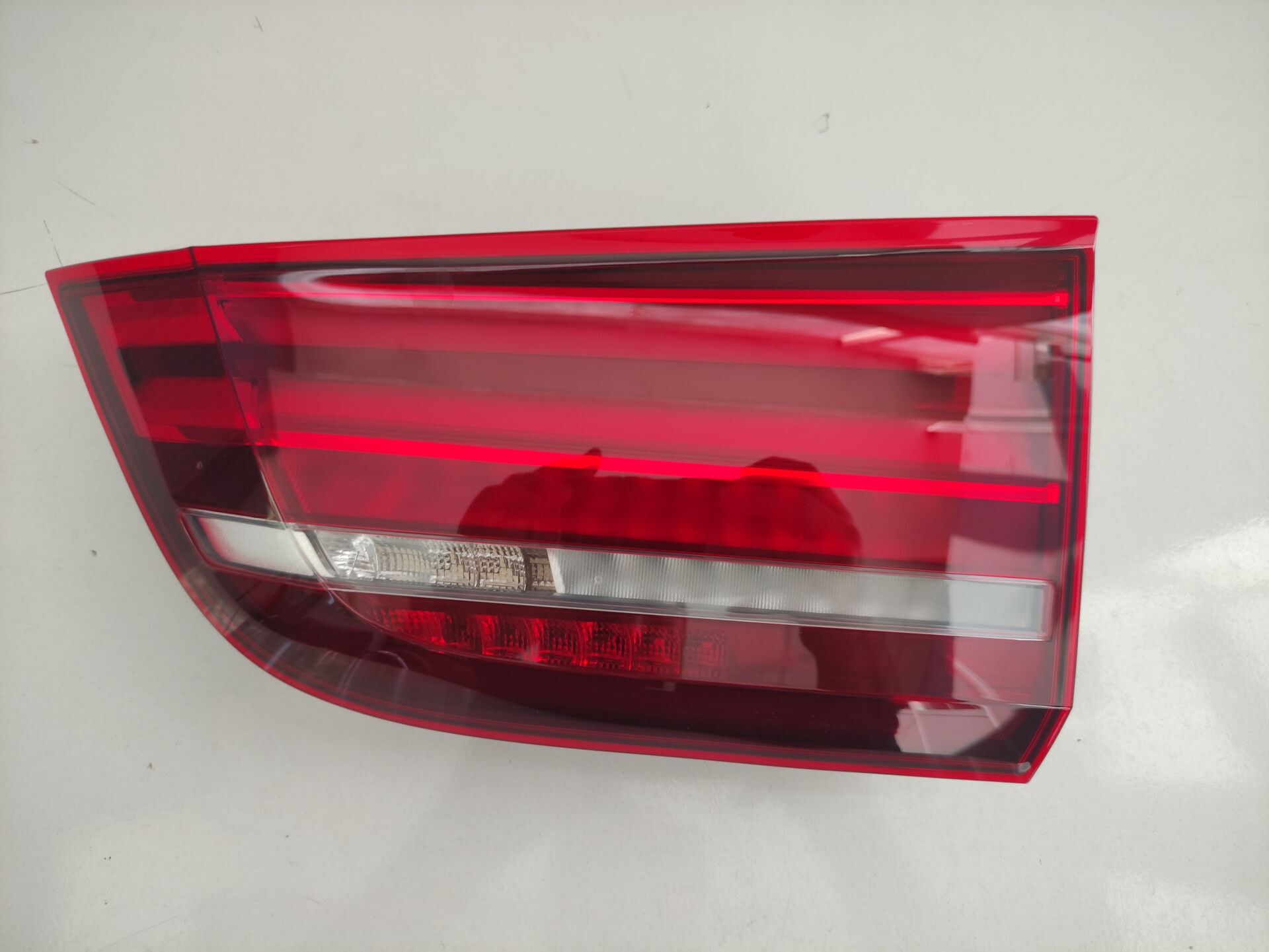 ORJİNAL BMW STOP LAMBASI BAGAJ KAPAĞI SAĞ 7470888 BMW F15 2013-2018